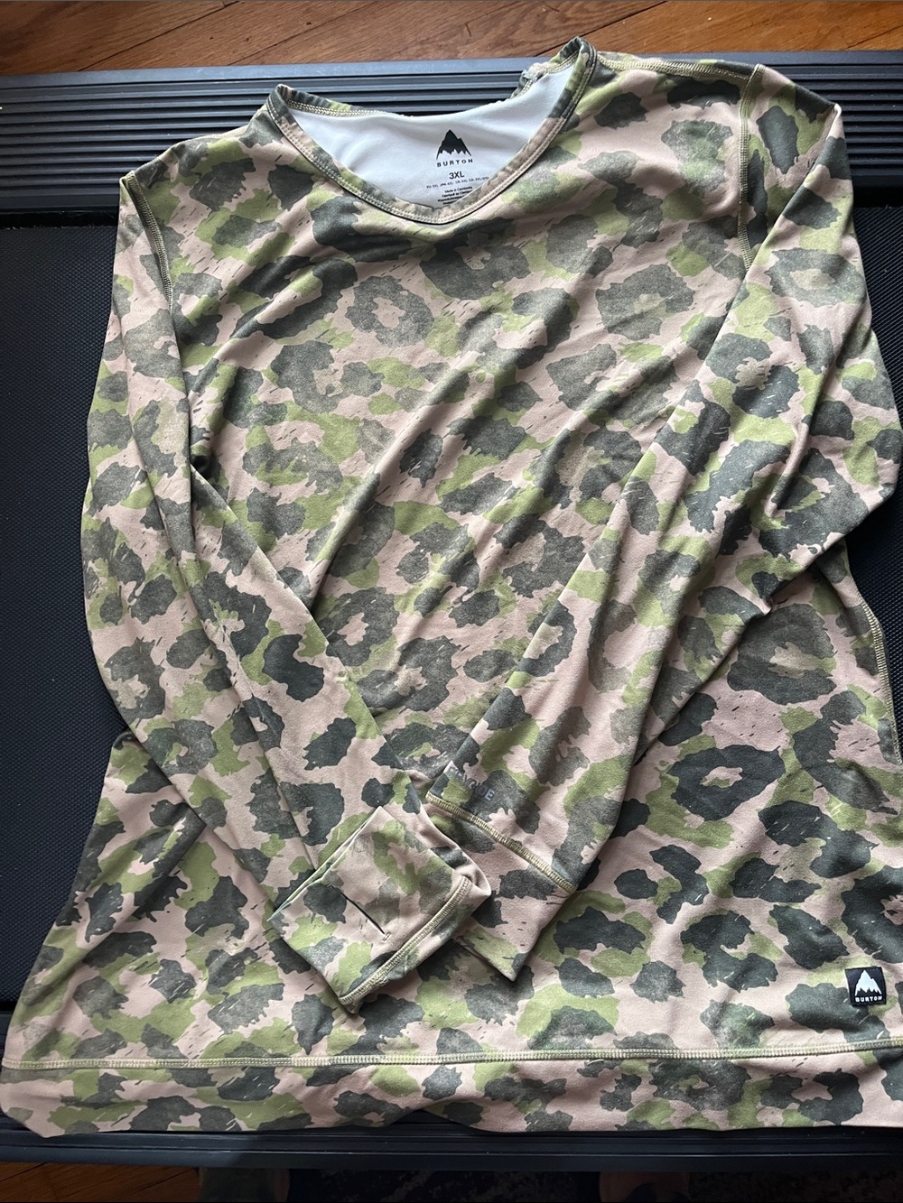 Burton Women's Long Sleeve Camo Top - Olive Green & Tan